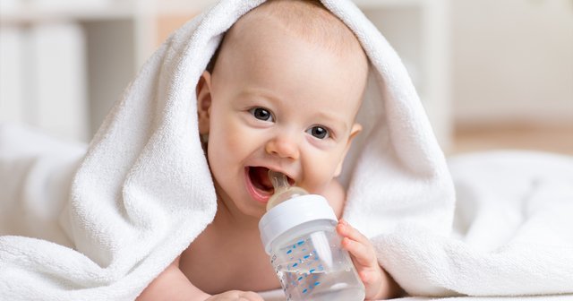 4 aylık bebek su içebilir mi listelist