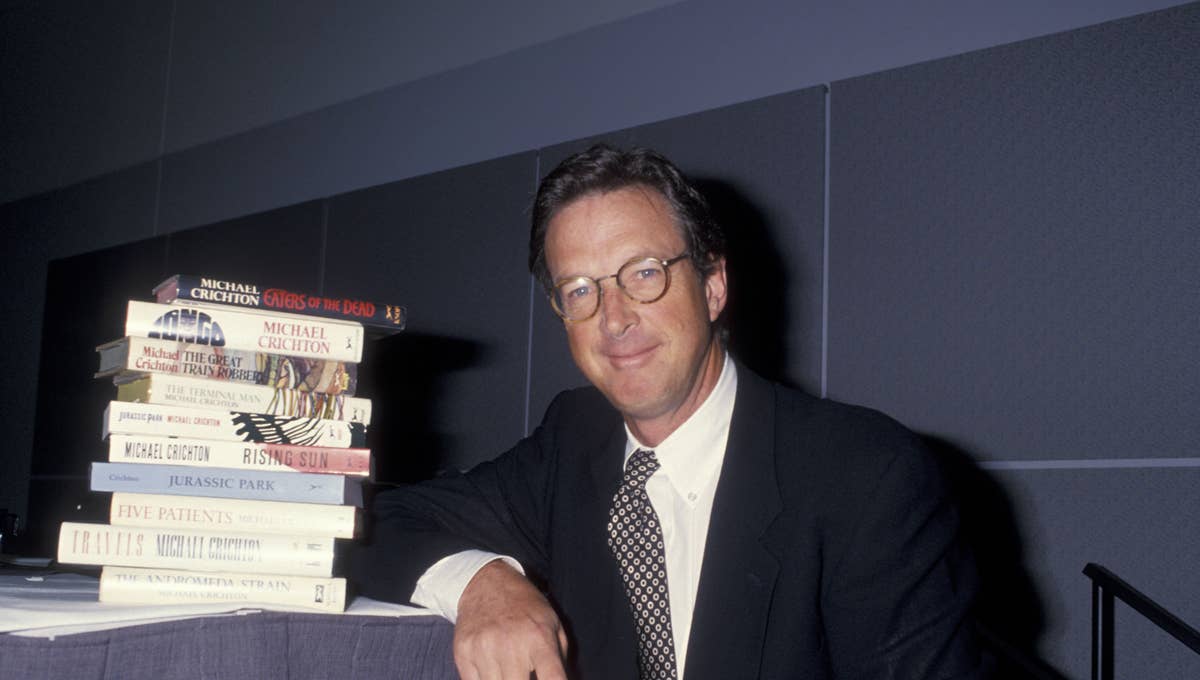 Michael Crichton en çok kazanan yazarlar listelist