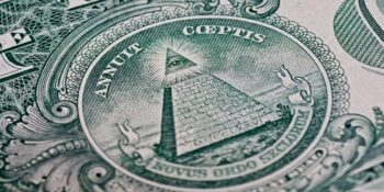 Tarihin En Gizemli Cemiyetlerinden Biri Olan İlluminati Hakkında Bilmeniz Gerekenler