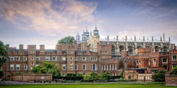 İngiltere’yi Yöneten Okul: Onlarca Başbakan Yetiştiren Eton College Hakkında Bilmeniz Gerekenler