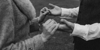 Endişeli Hissetmenizin Sebebi İlişki Kaygısı Olabilir! İlişki Kaygısı Nedir, Nasıl Başa Çıkılır?