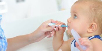 Çocuğunuzun Ateşini Düşürmek İçin Evde Uygulayabileceğiniz 5 Yöntem