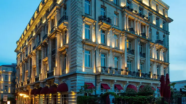 Otel