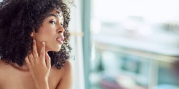 Aşırı Tüylenme Olarak Da Bilinen Hirsutizm Nedir, Nasıl Tedavi Edilir?