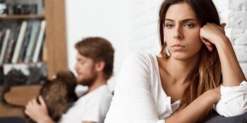İçinden Çıkamadığınız Döngüden Kurtulun! Kötü Giden Bir İlişkiyi Kurtarmanın 14 Yolu