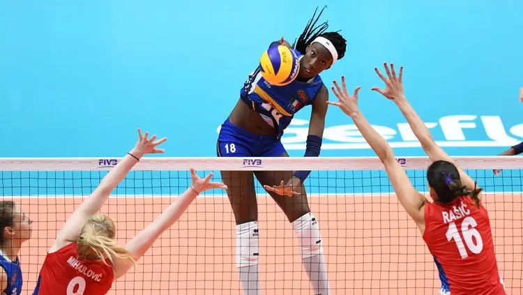 paola egonu