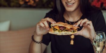 Bilim İnsanları Açıkladı: Sağlığımız İçin Günde Kaç Öğün Yemeliyiz?