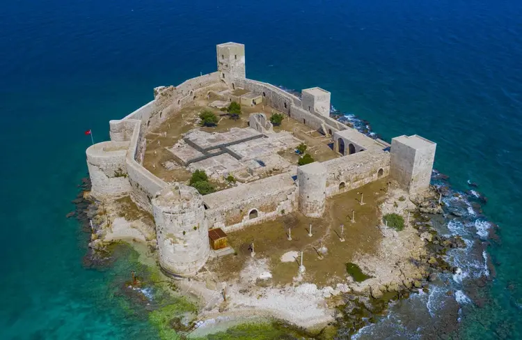 mersin kız kalesi