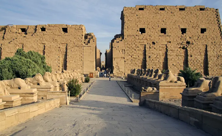 karnak tapınağı