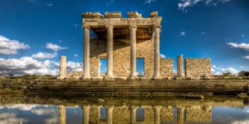 Milet Antik Kenti: Helenistik Dönemde Görkemli Bir Liman Şehri