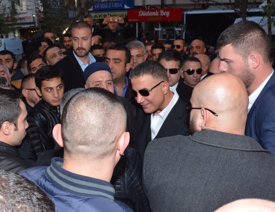 Sedat Peker: Sosyal Medyadaki İfşaları İle Gündemden Düşmeyen Suç ...
