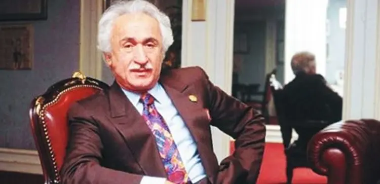 Banker Kastelli kimdir