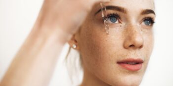 Kusursuz Ten Makyajı: Serum Fondöten Nedir, Nasıl Uygulanır?