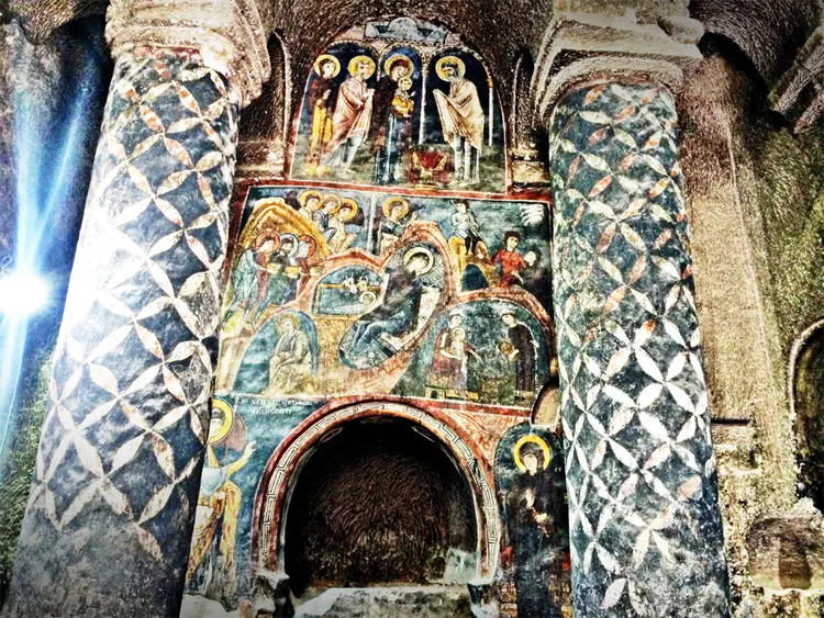 gümüşler manastırı