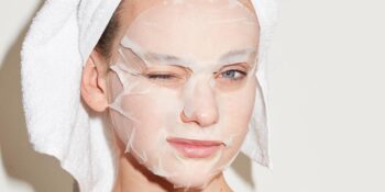 Kağıt Maske Ne İşe Yarar? Cilt Bakım Rutininizin Vazgeçilmezi Olacak En iyi 8 Kağıt Maske