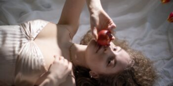 Tamamen Psikolojik! Çekici İnsanların Yalnız Kalmalarına Neden Olan 5 Şey