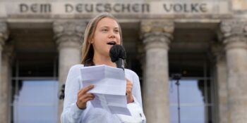 İsveçli İklim Değişikliği Aktivisti Greta Thunberg Hakkında Bilmeniz Gerekenler