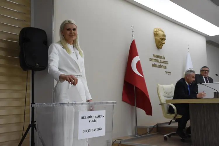 melek mızrak subaşı