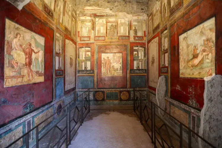 vettii evi