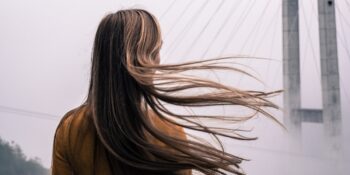 Saç Dökülmesini Engellemeye Yardımcı Olacak 7 Doğal Ürün