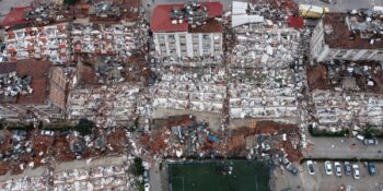 Enkaz Altındaki İnsanlar Ne Kadar Süre Hayatta Kalabilir?