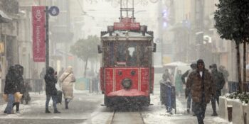 Türkiye’nin Batısı Kar ve Fırtınanın Etkisi Altında