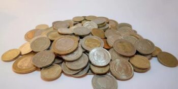 Madeni Paralar Değişiyor! 1 Lira ve 50 Kuruşun Hafif Versiyonları Piyasaya Sürüldü