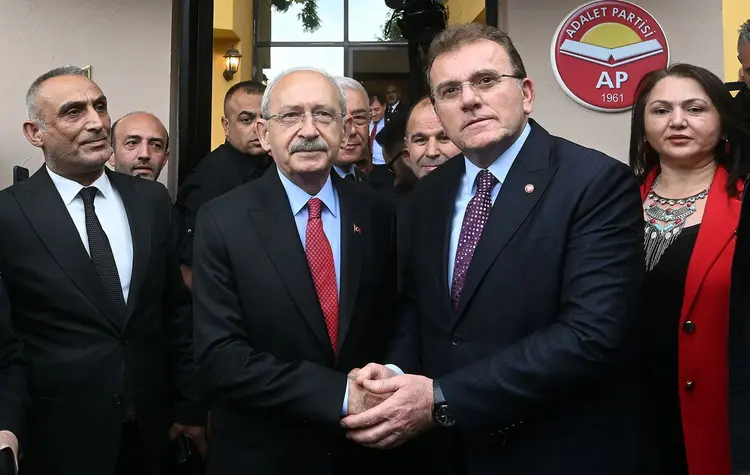ümit özdağ