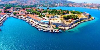 Foça Gezi Rehberi: Nereler Gezilir, Ne Yenir?