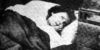 32 Yıl Boyunca Aralıksız Uyuduğu İddia Edilen Karolina Olsson’un ilginç Hikayesi