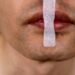 Mouth Taping: Gece Uyurken Ağıza Bant Yapıştırmanın 4 Faydası