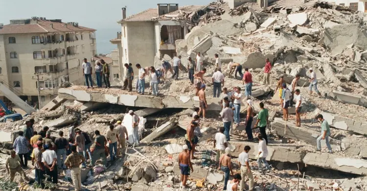 17 ağustos depremi