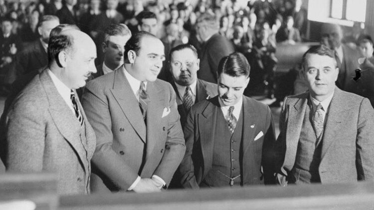 Tarihin En Acımasız Ve En Ünlü Suç Örgütü Lideri: Al Capone