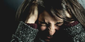 Alerjilerden Diş Gıcırdatmaya: Baş Ağrısını Tetikleyebilecek 10 Durum