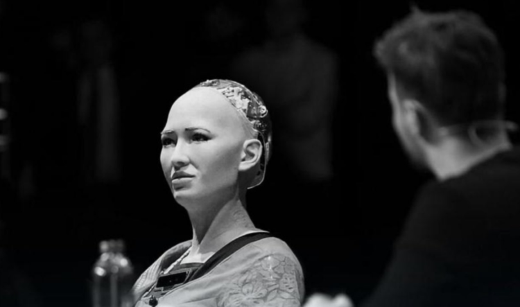 İnsan Olmak İstemeyen İnsansı Robot Sophia, Tepki Çeken Açıklamalarıyla ...