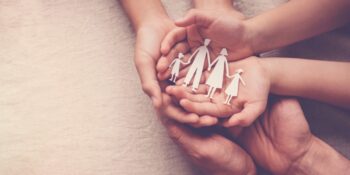 Nedir Ve Nasıl Olunur: Koruyucu Ailelik Hakkında Bilmeniz Gerekenler