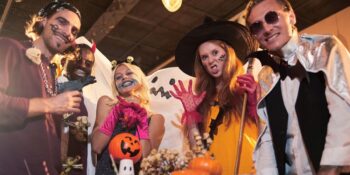 Ne Giyeceğine Henüz Karar Veremeyenler İçin Cadılar Bayramı Kombin Önerileri