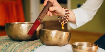 Meditasyon Seanslarının Vazgeçilmezi Olacak En İyi Tibet Ses Çanağı Çeşitleri