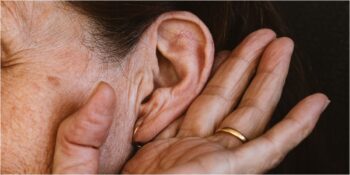 Bilim İnsanları Açıkladı! Yaşlı İnsanların Kulakları Genç Oldukları Döneme Kıyasla Neden Daha Büyüktür?