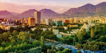 Tiran Gezi Rehberi: Nereler Gezilir, Nerede Kalınır, Neler Yapılır?