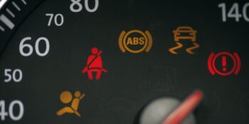 Bilmenizde Fayda Var! Araç Gösterge Panelindeki İşaretler Ne Anlama Geliyor?