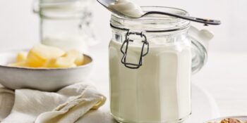 Yeni Başlayanlar İçin Rehber: Evde Taş Gibi Yoğurt Mayalamanın Püf Noktaları