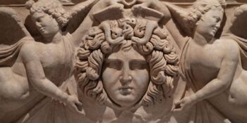 Yunan Mitolojisinin En Bilinen Figürlerinden Biri Olan Medusa Hakkında 9 İlginç Bilgi