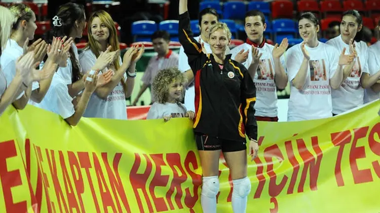 efsane türk kadın voleybolcular