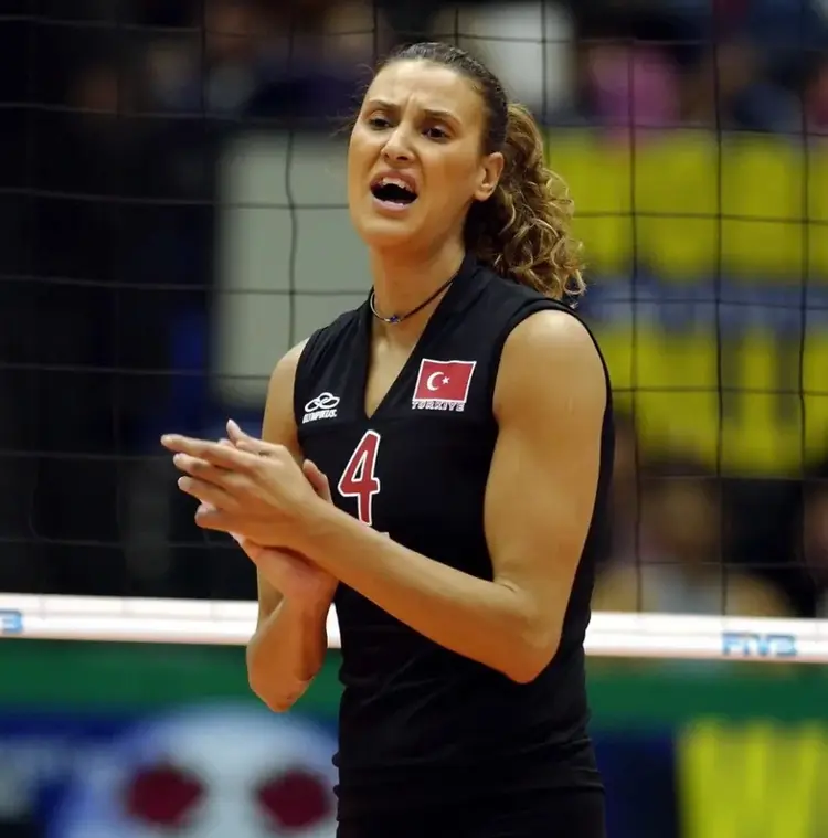 efsane türk kadın voleybolcular