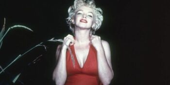 İntihar Mı Cinayet Mi? Marilyn Monroe’nun Gizemli Ölümü Hakkındaki 7 Komplo Teorisi