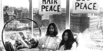 Çağdaş Sanatın En Popüler Temsilcilerinden Biri Olan Yoko Ono’nun Bilmeniz Gereken 10 Çalışması