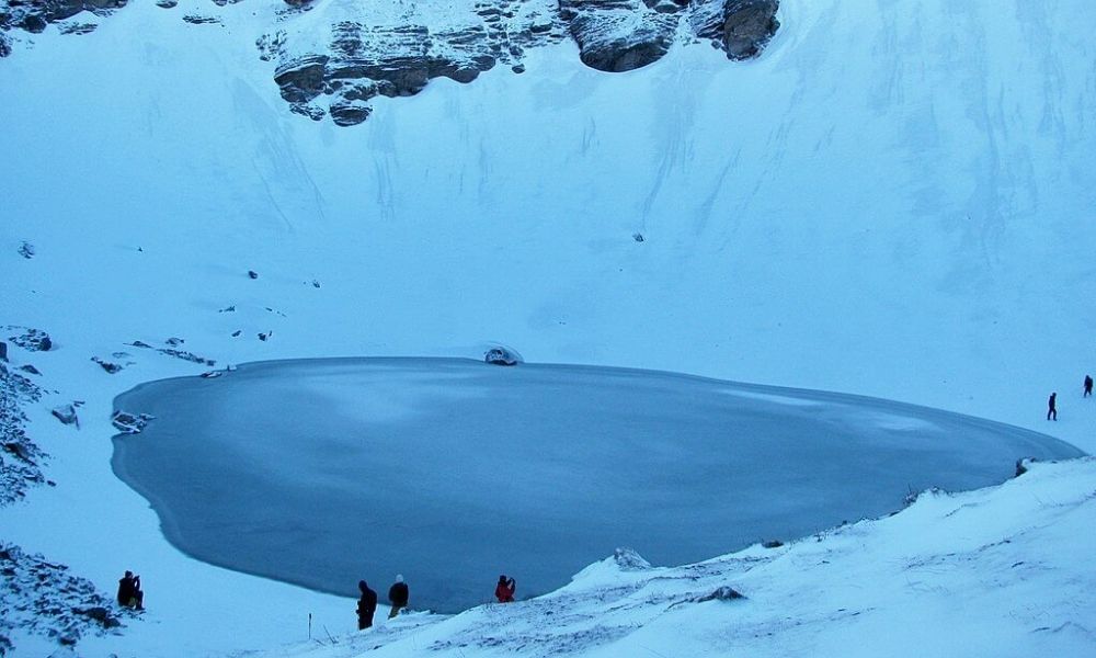 Roopkund Gölü