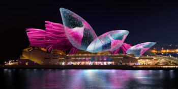 Bilbao Etkisi: Ünlü Mimar Frank Gehry’nin Tasarladığı Müze Koca Bir Şehri Nasıl Değiştirdi?