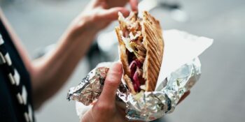 Ünü Ülke Sınırlarını Aşan Milli Yemeğimiz Dönerin İlgi Çekici Tarihi